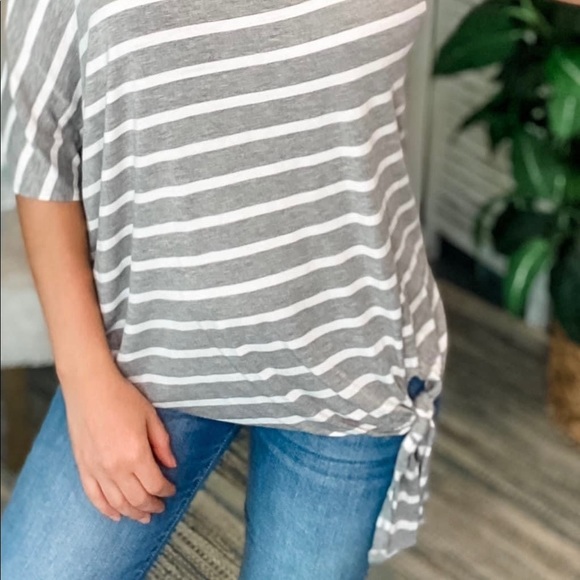 Off shoulder top - Picture 2 of 4